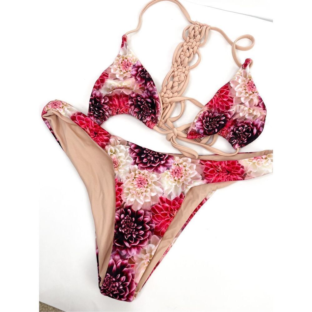 Dippin’ Daises Seamless Macrame Triangle Racerback Bikini Top and Floral Swim Bo